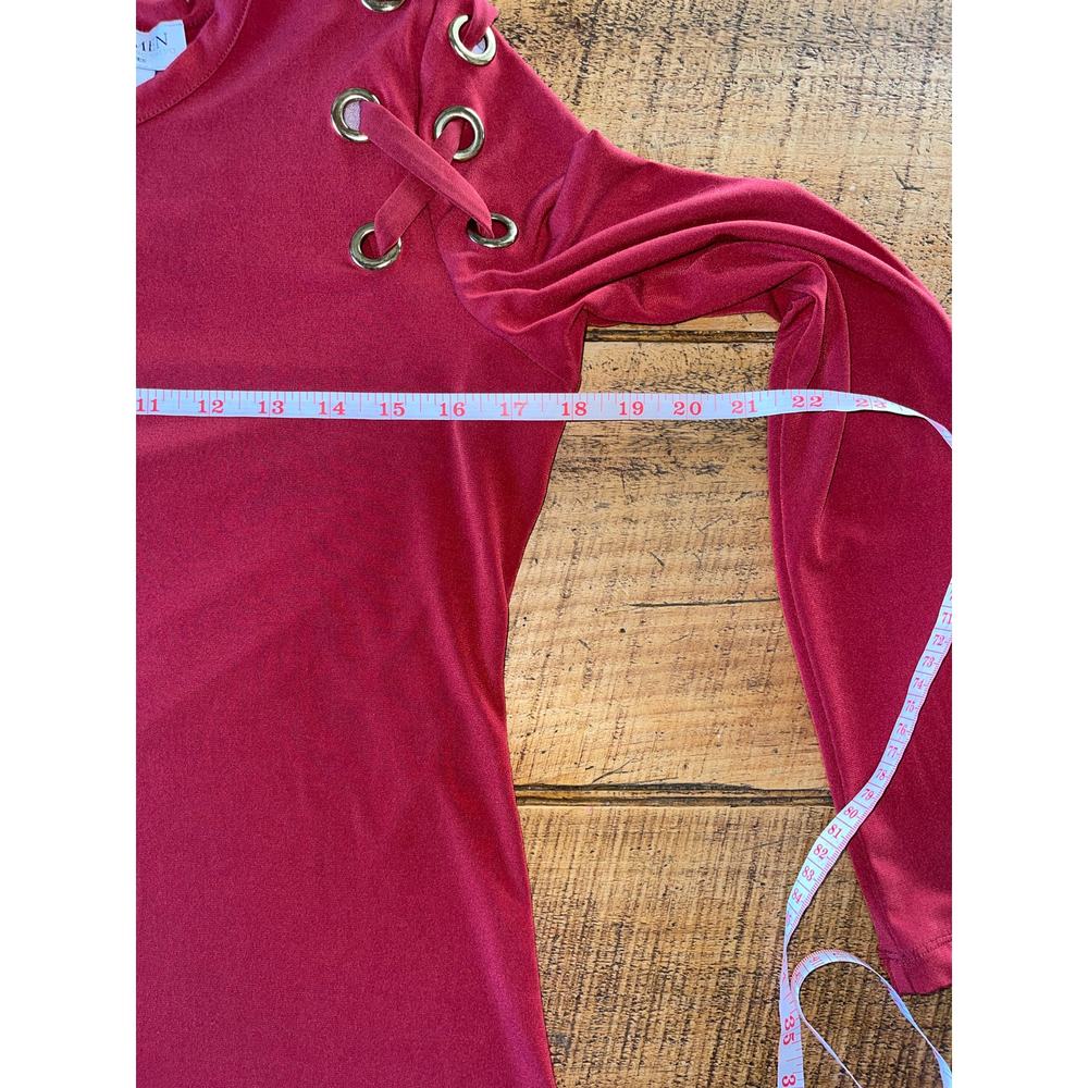 Womens Carmen Marc Valvo Brick Red‎ Long Sleeve Slinky Soft Grommet Dress Small - Picture 5 of 7
